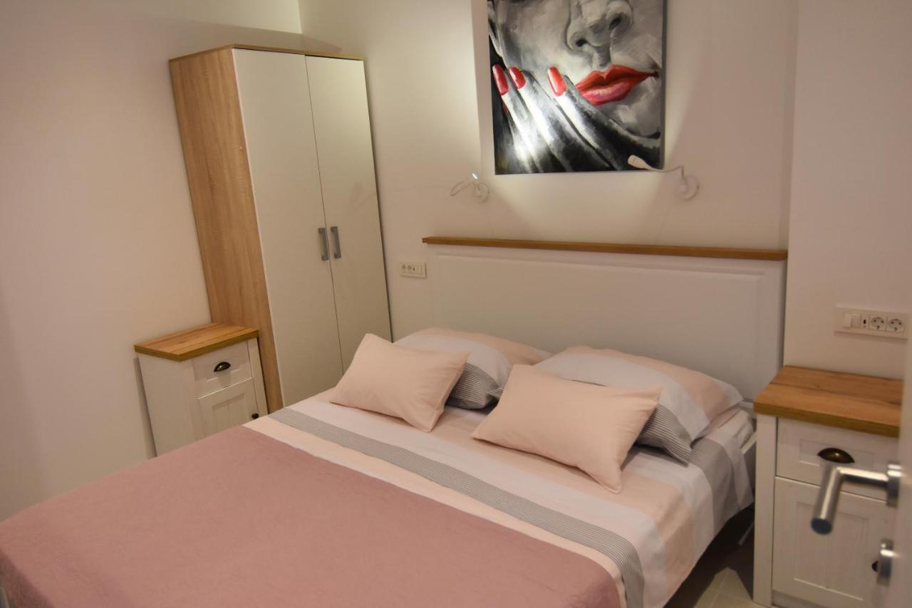 Villa NEDE Podgora Esterno foto